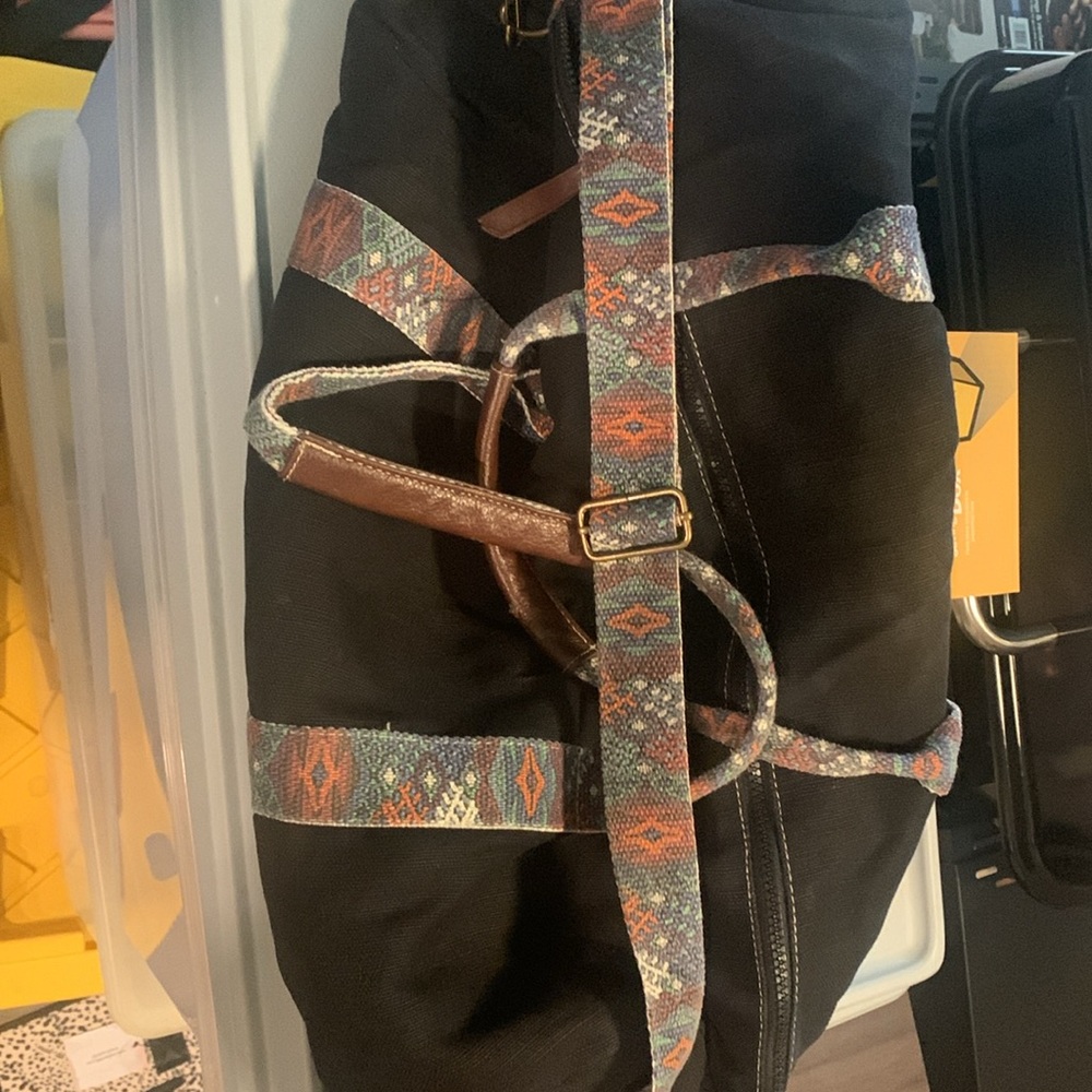 Mossimo Weekender Bag - image 3